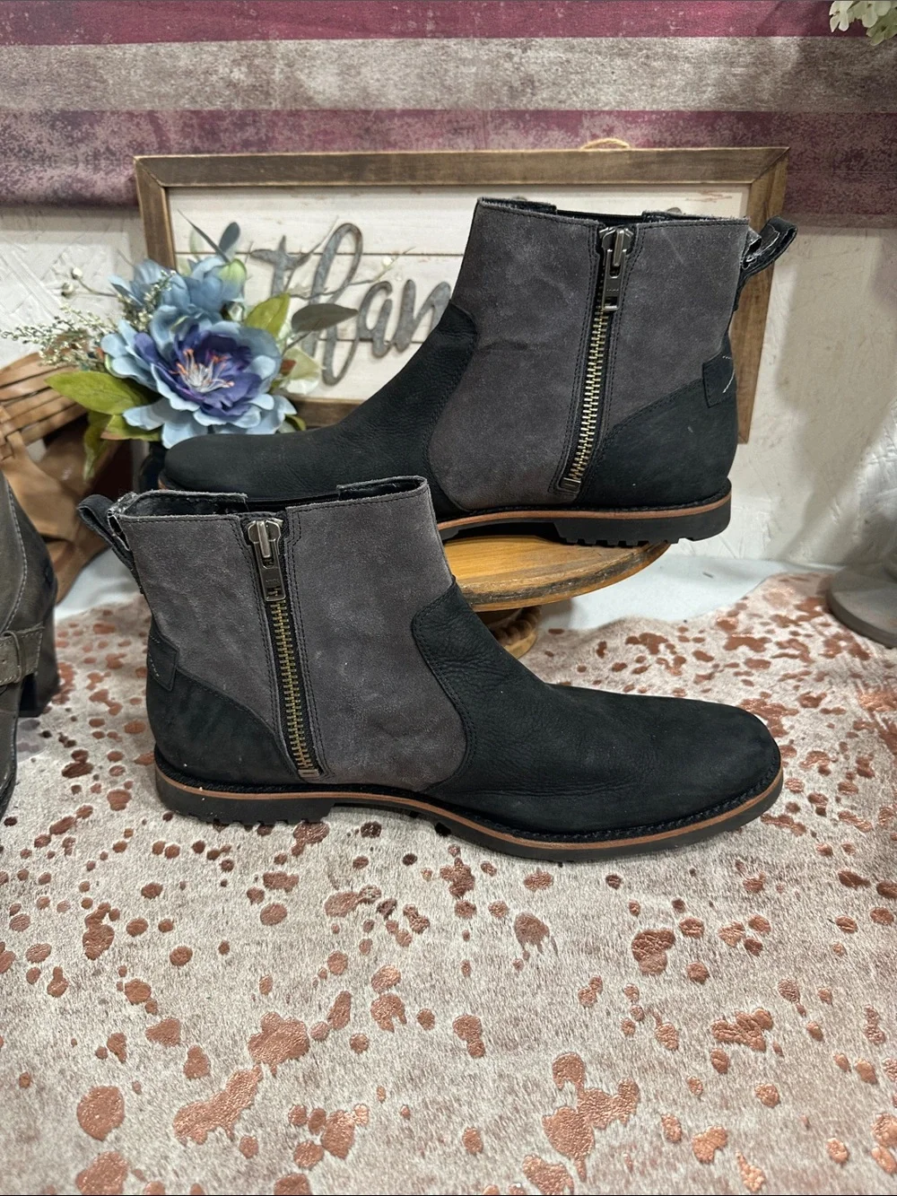 Timberland Black & Gray Chelsea Zip Ankle Boots